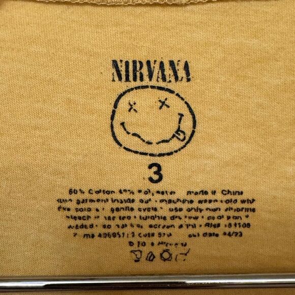 Vintage Nirvana Rock Band 90s Mustard Yellow Women’s Ovsrsized 3 T-Shirt RARE - Picture 3 of 4